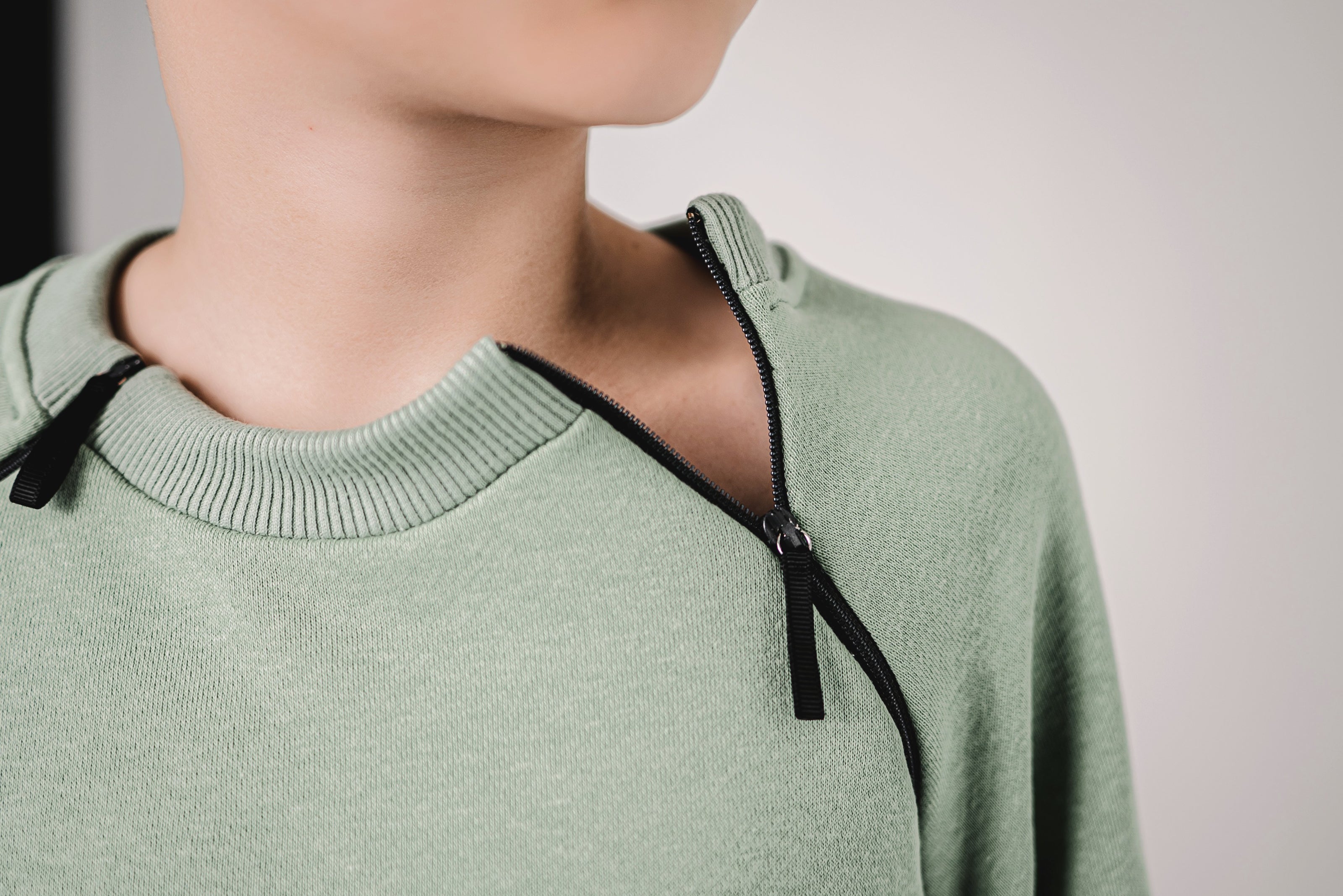 Adaptive Kids Sweatshirt with Double Front Zippers and Front Pocket
