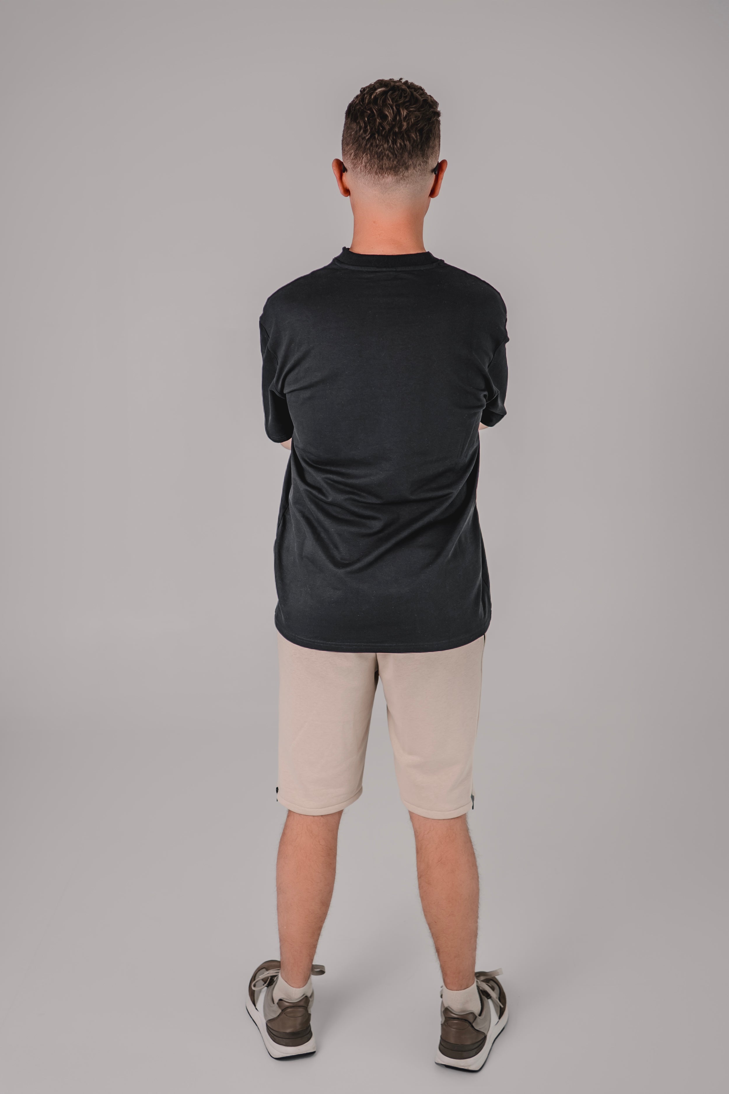 Men’s Adaptive Shorts with Full-Length Side Zippers